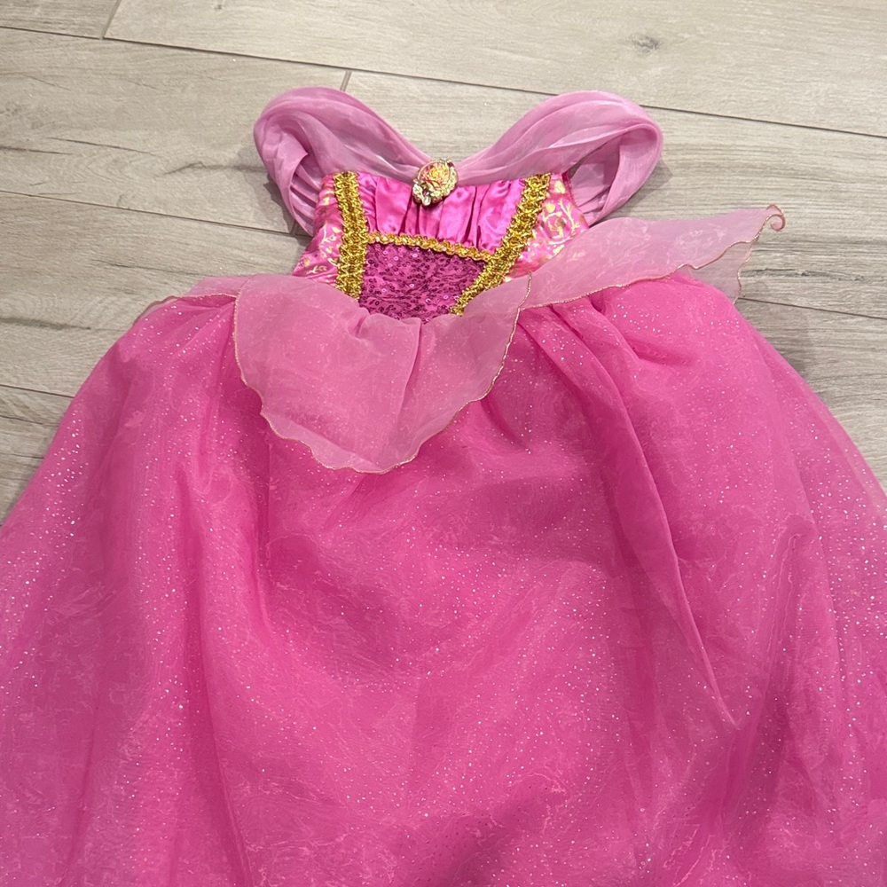 Sleeping Beauty 5-6 kids Disney castle collection